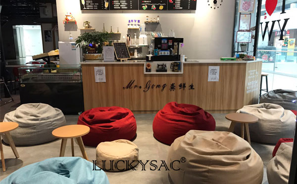 尚都家居研發(fā)生產(chǎn)休閑家具懶人沙發(fā)再獲做茶吧生意客戶好評